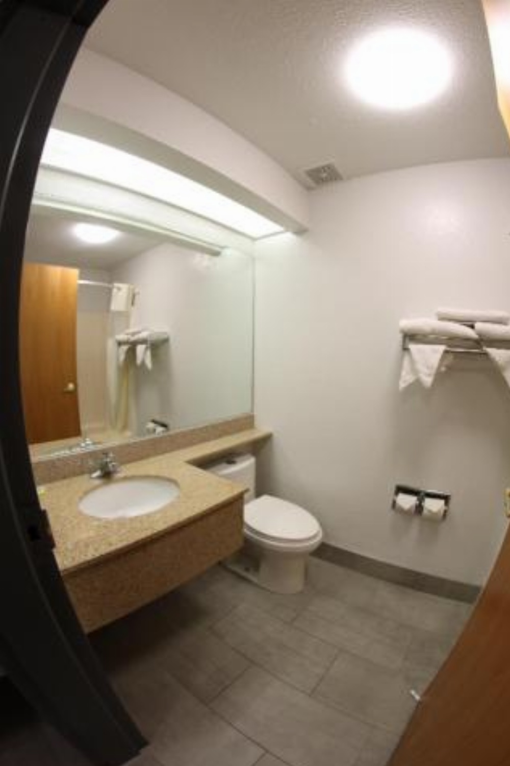 Room image 5